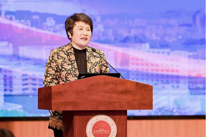 创新引领绿色智能!2024中国静电纺丝非织造材料大会在广东江门召开(图6) 创新引领绿色智能!2024中国静电纺丝非织造材料大会在广东江门召开(图6)